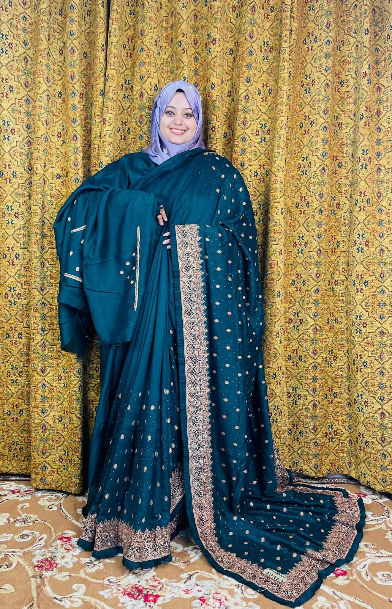 𝐏𝐚𝐫𝐭𝐲 𝐒𝐚𝐫𝐞𝐞 - Image 4