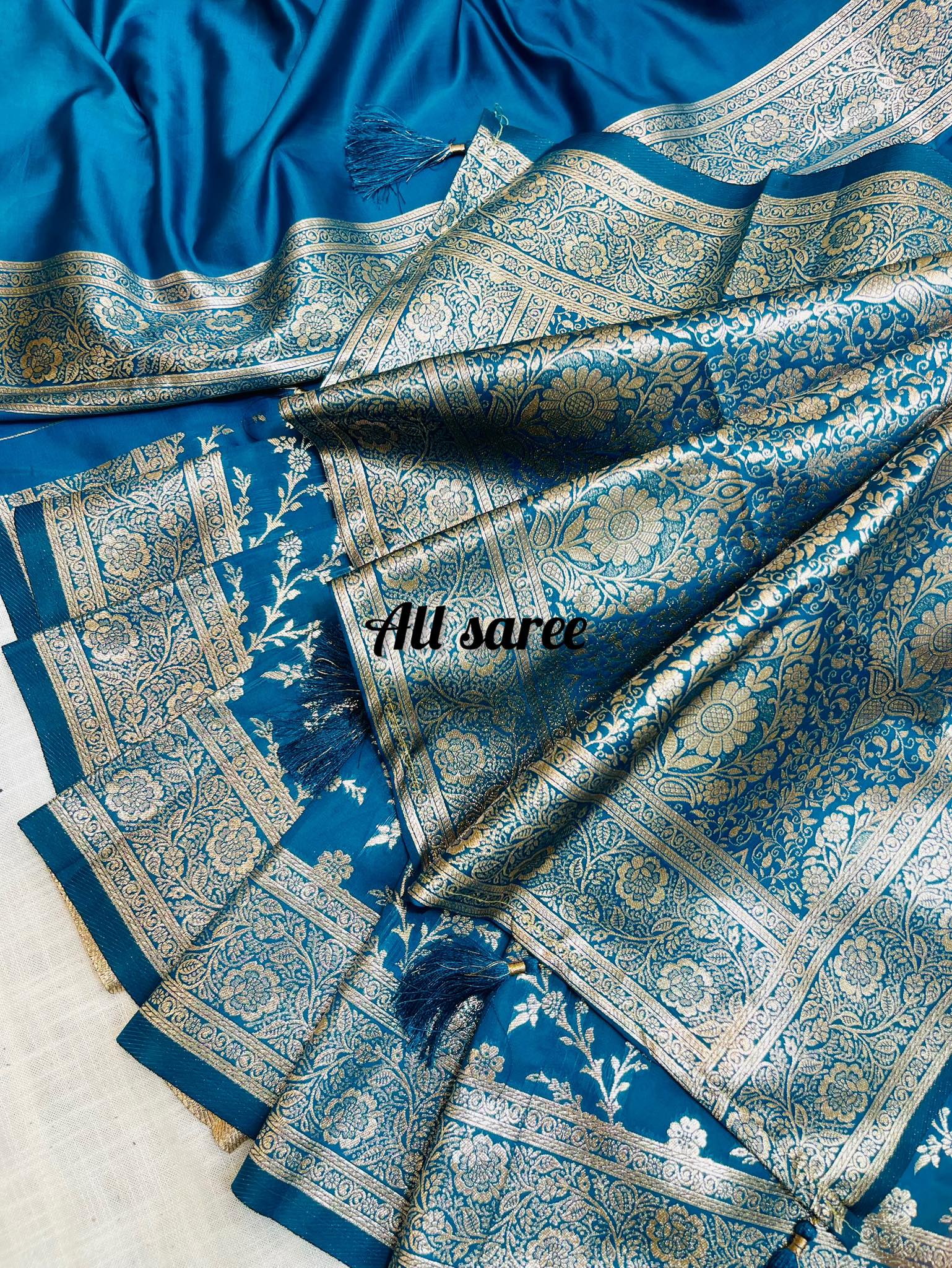 সফট কাটান শাড়ি