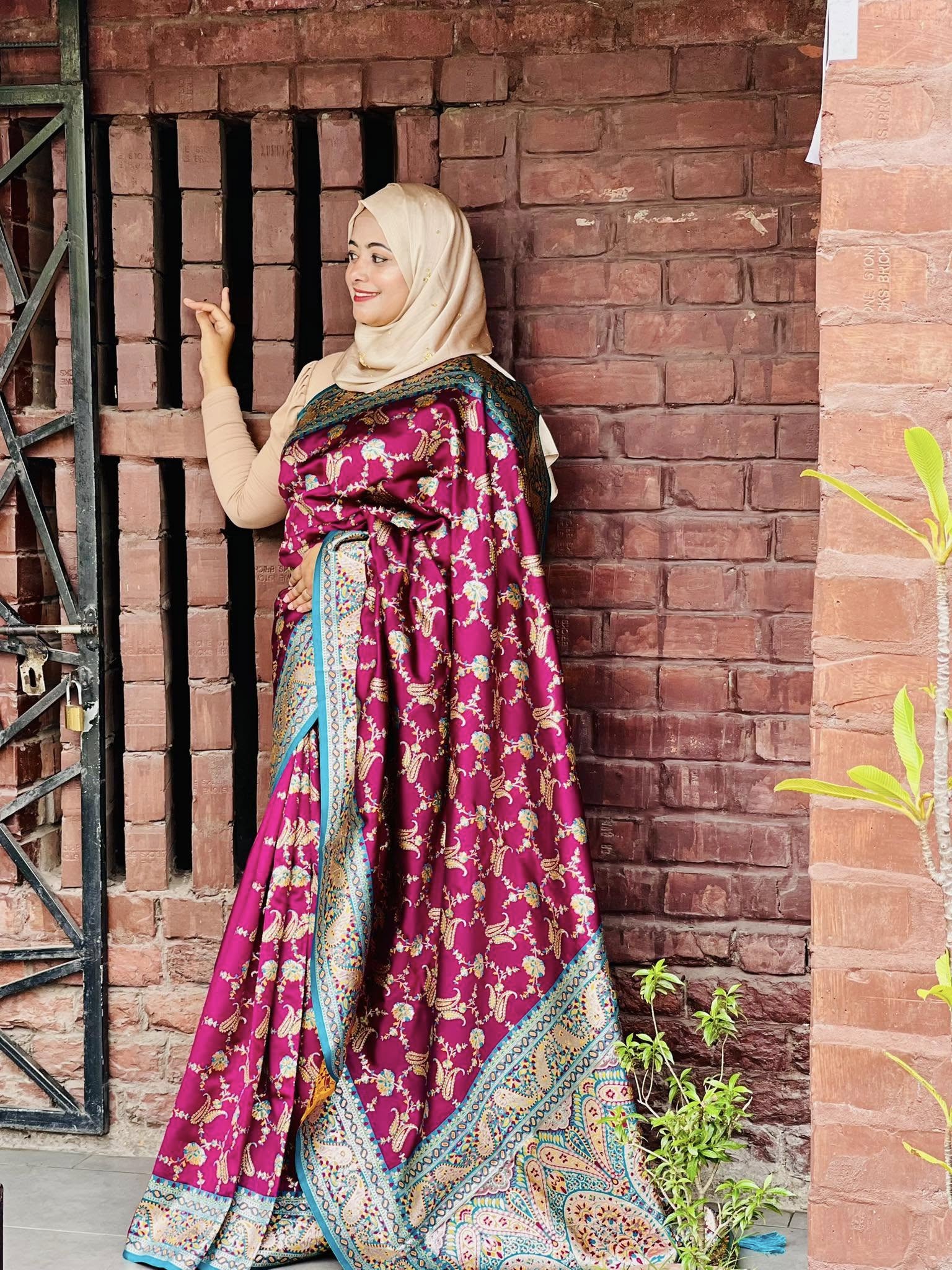 হ্যান্ডলুম কাতান সিল্ক শাড়ি - Image 8