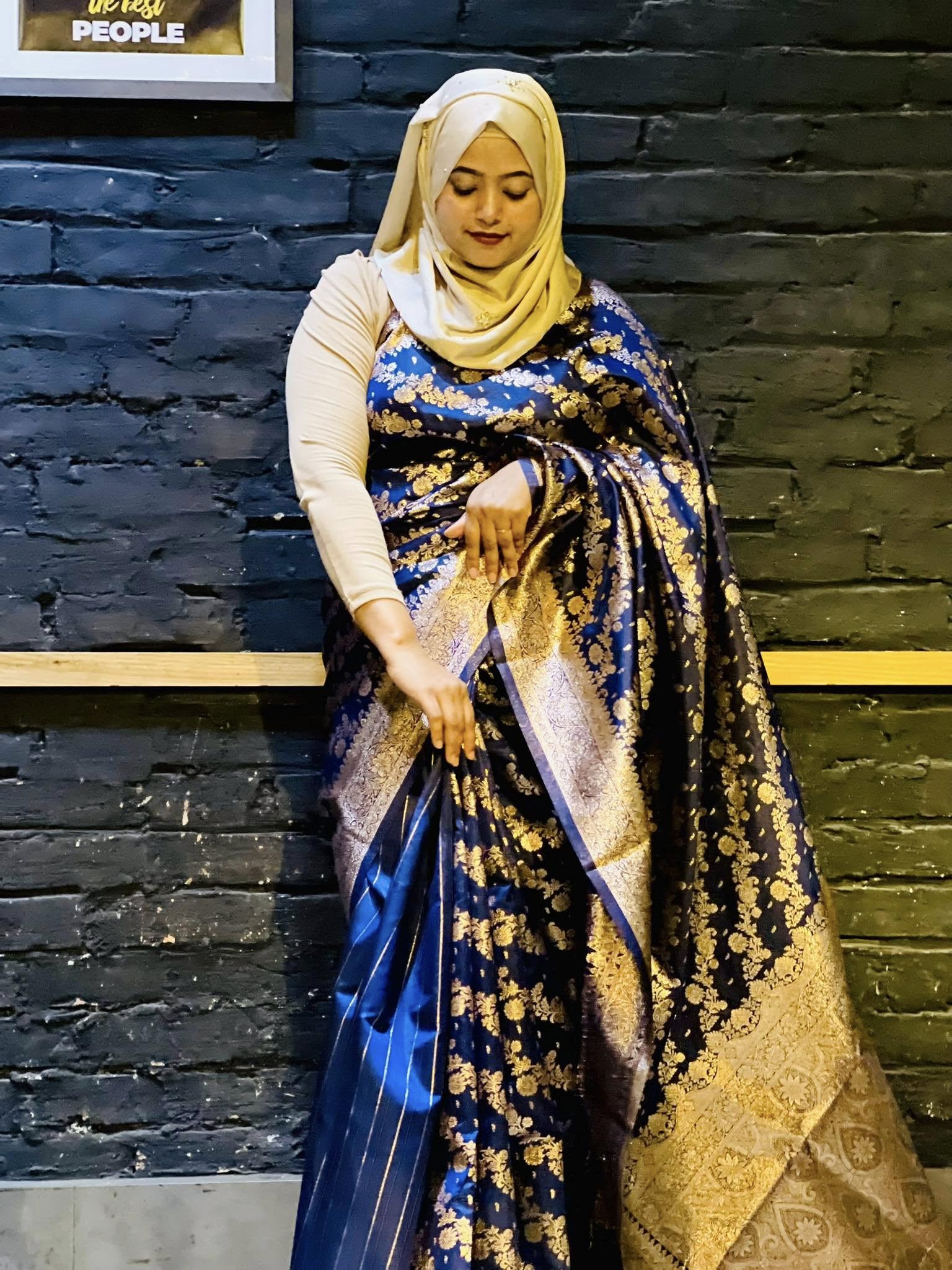 সফট কাটান শাড়ি - Image 4